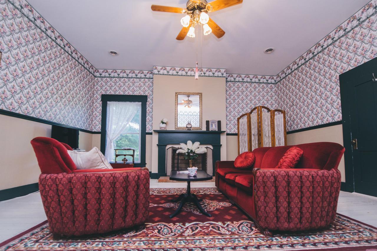 Old Caledonian Bed & Breakfast מראה חיצוני תמונה