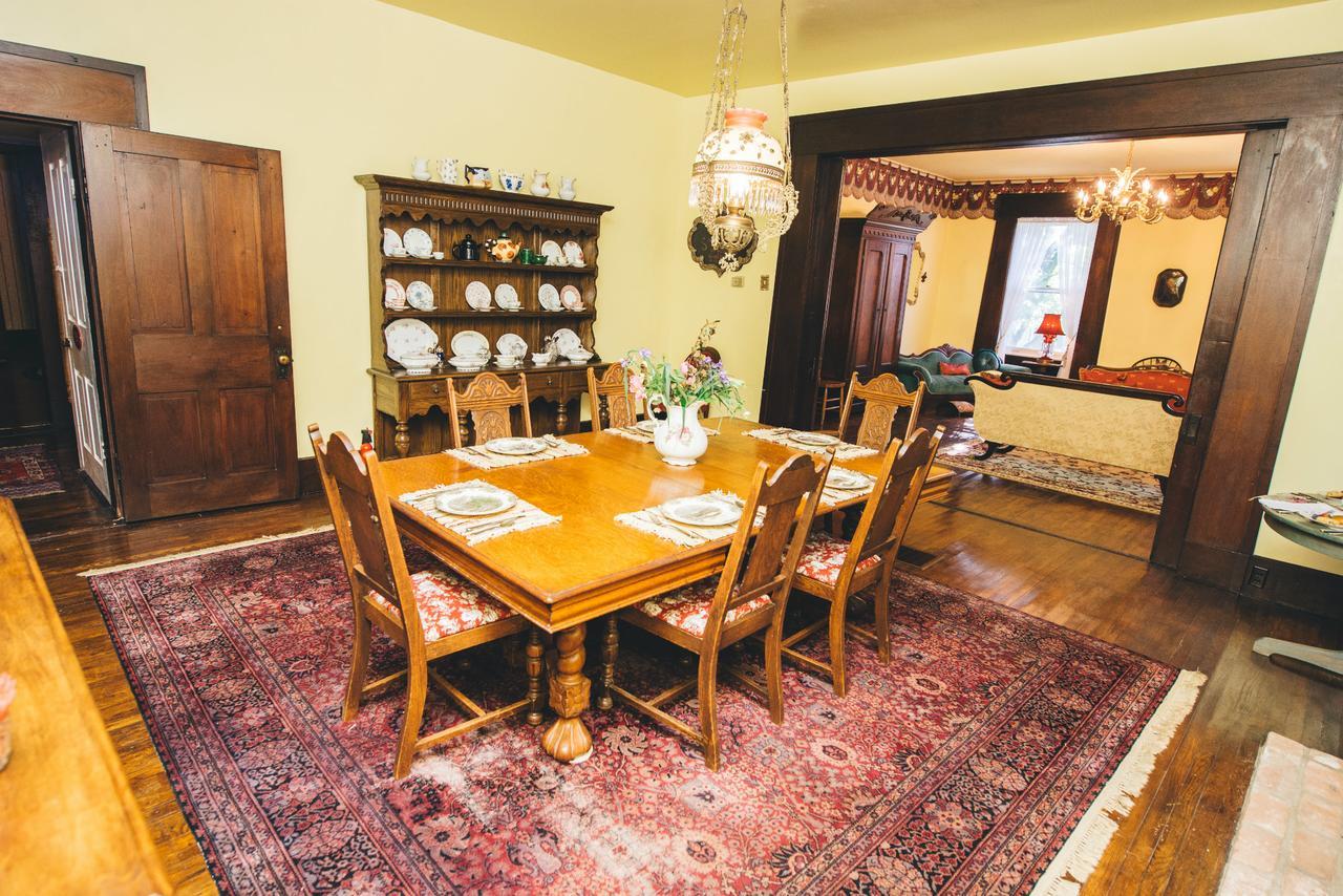 Old Caledonian Bed & Breakfast מראה חיצוני תמונה