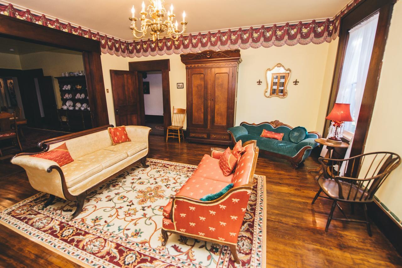 Old Caledonian Bed & Breakfast מראה חיצוני תמונה