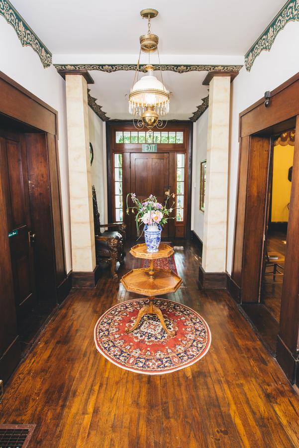 Old Caledonian Bed & Breakfast מראה חיצוני תמונה