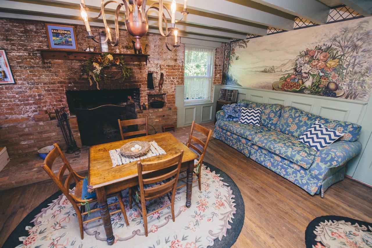 Old Caledonian Bed & Breakfast מראה חיצוני תמונה